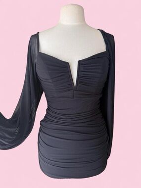 Selfie-leslie Women's Black Dress